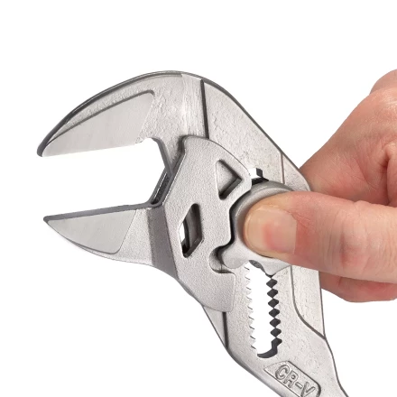 Клещи переставные — гаечный ключ КВТ 180 мм с кнопочной самофиксацией (дублирующая запись) (82148) купить в Ноябрьске