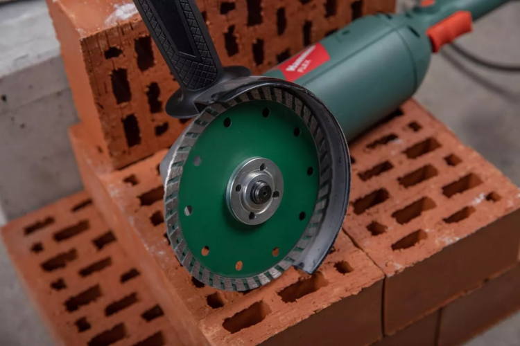 Круг алмазный HAMMER (206-112 DB TB) Ф125х22мм универсальный купить в Ноябрьске