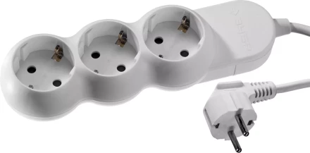 Удлинитель ЗУБР &quot;ПРОФЕССИОНАЛ&quot; на катушке, ПВС 3х1,5кв мм, 4 гнезда, макс мощн 3500Вт, 50м 55082-50 купить в Ноябрьске