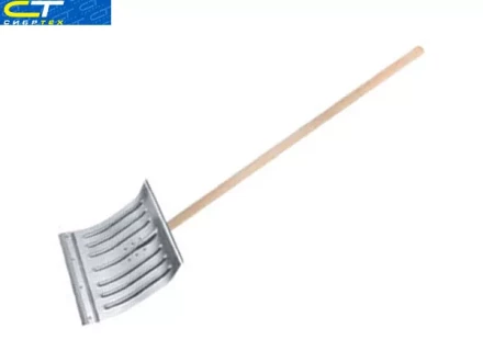 Лопата снеговая 430 х 370 мм с черенком алюм. полотно стальная окантовка  СИБРТЕХ Россия 61582 купить в Ноябрьске