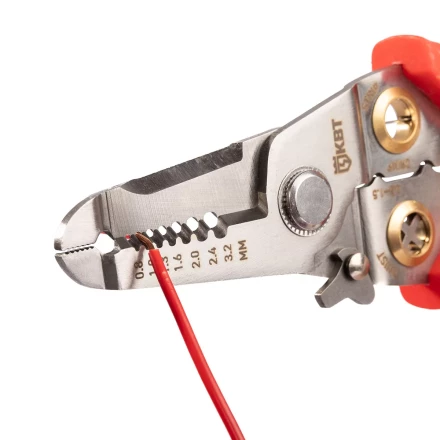 Многофункциональный стриппер КВТ WSS-02 для снятия изоляции с проводов 0.5–6.0 мм (102399) купить в Ноябрьске