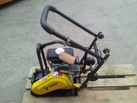 Виброплита VEKTOR VPG-50A купить в Ноябрьске