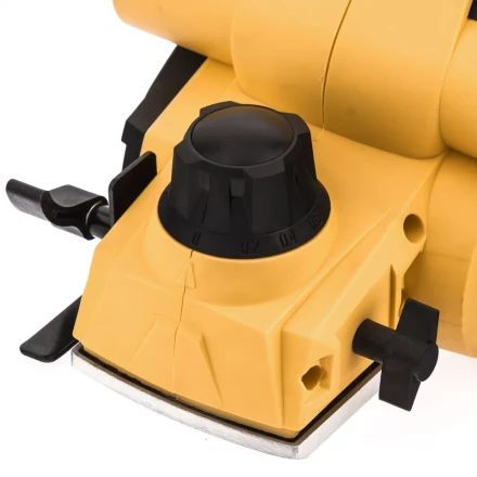 Рубанок электрический EP-82 Denzel 27801 купить в Ноябрьске