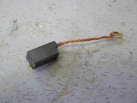 Щетка графитовая (пара) 8х6х16 Применение купить в Ноябрьске