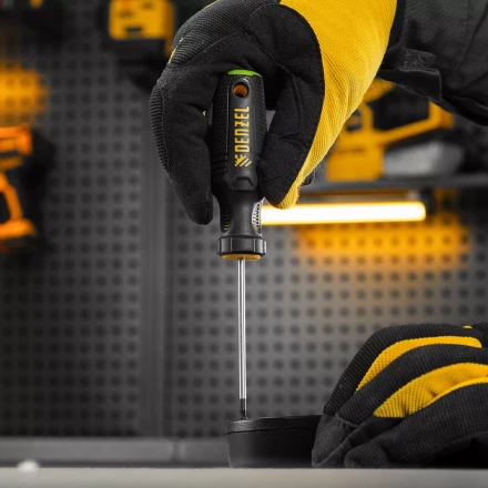 Отвертка, PZ0x75 мм, S2, 3к рукоятка Denzel 122037 купить в Ноябрьске