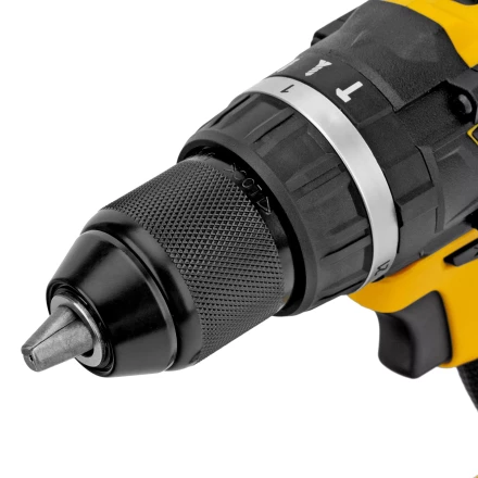 Дрель-шуруповерт аккумуляторная ударная бесщет Denzel CIDB-IB-18-02 26130, Li-Ion, 18 В, 2 акк. купить в Ноябрьске