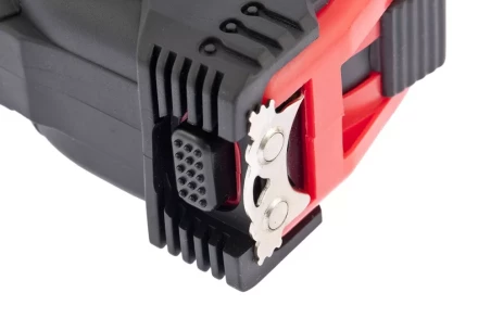 Рулетка Status magnet 3 fixations 10 м х 32 мм обрезиненный корпус зацеп с магнитом  MATRIX 31000 купить в Ноябрьске