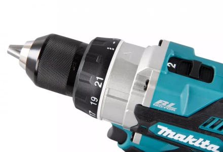 Аккумуляторная дрель-шуруповерт Makita DDF486RT купить в Ноябрьске
