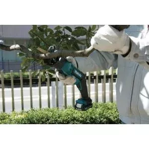 Пила сабельная аккумуляторная Makita JR105DWAE купить в Ноябрьске