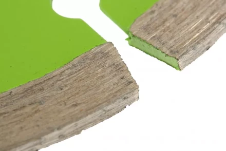 Диск алмазный отрезной сегментный 115 х 22,2 мм сухая резка СИБРТЕХ 731007 купить в Ноябрьске