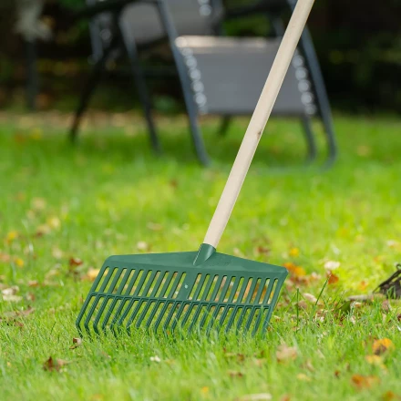 Грабли веерные пластиковые Сибртех, 420 мм, 22 плоских зуба, без черенка, Россия, 617055 купить в Ноябрьске