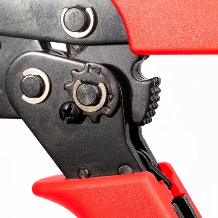 Пресс-клещи КВТ СТС-В с матрицами 0.25–6, 6–16 для опрессовки втулочных наконечников (набор) (85272) купить в Ноябрьске