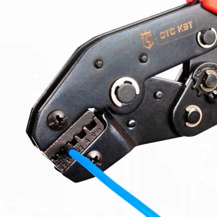 Пресс-клещи КВТ СТС-В с матрицами 0.25–6, 6–16 для опрессовки втулочных наконечников (набор) (85272) купить в Ноябрьске