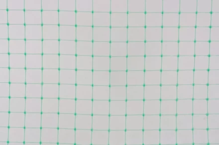 Сетка садовая высокопрочная Palisad 64528 (для птичников, шпалер), 2х20 м, ячейка 20х20 мм купить в Ноябрьске