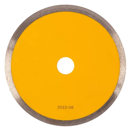 Диск алмазный сплошной, супертонкий, 180 х 25,4 мм, горячее прессование, мокрое резание// Denzel 73158 купить в Ноябрьске