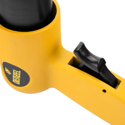 Пневматический молоток Denzel НР4500 + набор насадок, 113 л/мин, 4500 уд/мин 57468 купить в Ноябрьске