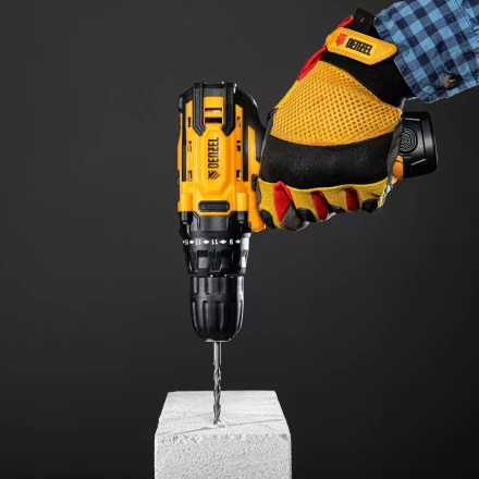 Дрель-шуруповерт аккумуляторная CDL-12CB, Li-Ion, 12 В, 1 акк.// Denzel 26102 купить в Ноябрьске