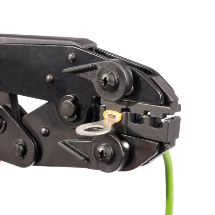 Пресс-клещи КВТ СТО+9 с 9 матрицами МПК для опрессовки разъемов, втулочных, изолированных и неизолированных наконечников (набор) (90778) купить в Ноябрьске