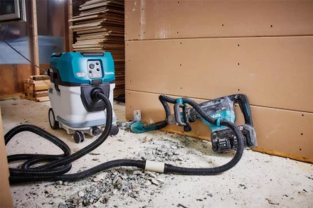 Пылесос строительный аккумуляторный 76В Makita VC006GMZ01, сухая и влажная уборка, 40л (без АКБ и ЗУ) купить в Ноябрьске