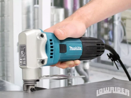 Листовые ножницы по металлу Makita JS1602 купить в Ноябрьске