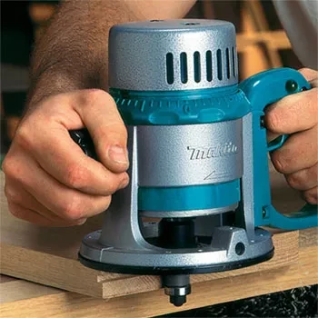 Фрезер Makita 3601B купить в Ноябрьске