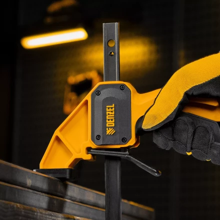 Струбцина F-образная Denzel, быстрозажимная, 150 х 80 мм, усиленный нейлоновый корпус 20505 купить в Ноябрьске