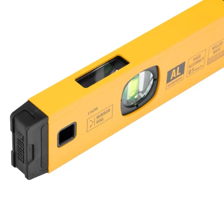 Уровень алюминиевый Denzel 33690, магнит., фрезерованный, 3 глазка (1 зеркал.), 0,5 мм/м, 400 мм купить в Ноябрьске