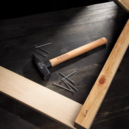 Молоток слесарный, Denzel 800 г, кованый квадратный боек, буковая рукоятка 10435 купить в Ноябрьске