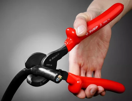 Кабелерез ЗУБР &quot;ЭКСПЕРТ&quot; &quot;ЭЛЕКТРИК&quot;, высоковольтный до ~1000В, кабель до 60 кв.мм 23331-24_z01 купить в Ноябрьске