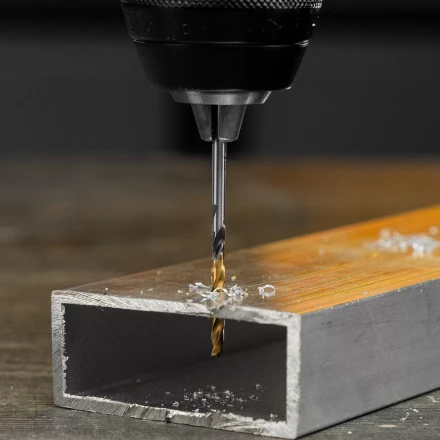 Сверло спиральное по металлу Denzel 3 x 61мм, Р6М5, Golden Tip, многогранная заточка, 2шт., 718268 купить в Ноябрьске