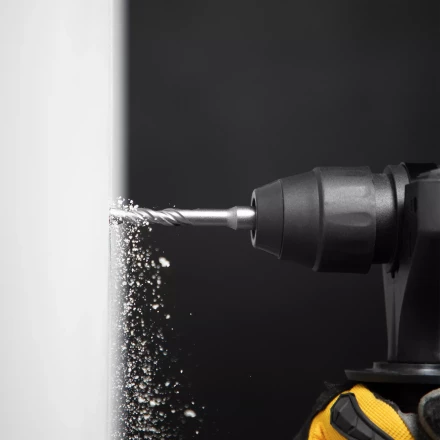 Бур по бетону Denzel, 8 x 110 мм, двойная спираль, три пылеотводящие кромки, 705010 купить в Ноябрьске