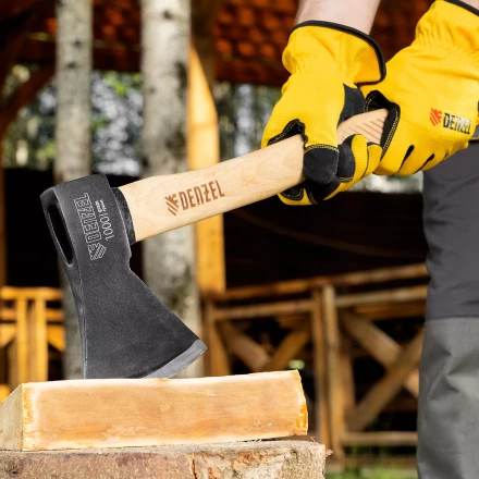 Топор, 1000 г Denzel 21634, кованый, буковое топорище купить в Ноябрьске