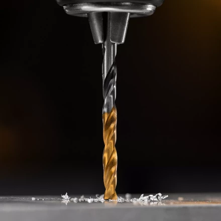 Сверло спиральное по металлу Denzel 4 x 75мм, Р6М5, Golden Tip, многогранная заточка 718272 купить в Ноябрьске