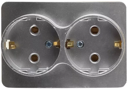 Розетка СВЕТОЗАР &quot;ГАММА&quot; с заземлением, двойная, без вставки и рамки, цвет светло-серый металлик, 16А/~250В SV-54107-SM купить в Ноябрьске