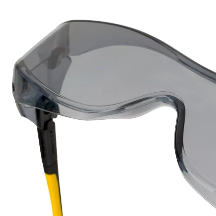 Очки защитные открытые Denzel 89203, поликарбонатные, увеличенная дымчатая линза, регулируемые дужки купить в Ноябрьске