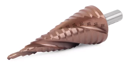 Ступенчатое сверло MESSER HSS CO 4-32х15 с кобальтовым покрытием и тремя спиральными канавками. купить в Ноябрьске