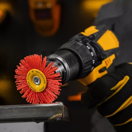 Щетка для дрели Denzel, 65 мм, Плоская, со шпилькой, нейлоновая щетина, 74433 купить в Ноябрьске