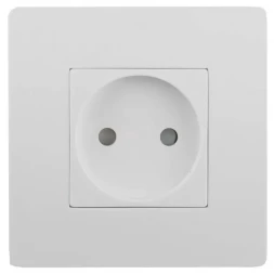 Розетка СВЕТОЗАР с защитой от детей SV-55241