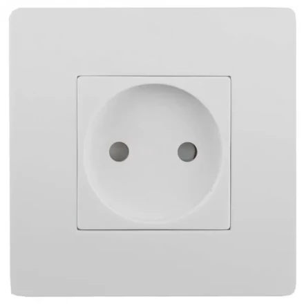 Розетка СВЕТОЗАР с защитой от детей SV-55241 купить в Ноябрьске
