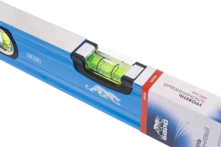 Уровень алюминиевый 400 мм профиль 1.6 мм фрезерованный ударопрочные заглушки 3 глазка БАРС 34420 купить в Ноябрьске