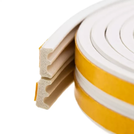 Уплотнитель резиновый, 6 м, профиль &quot;E&quot;, белый Сибртех 88917 купить в Ноябрьске