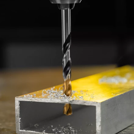 Сверло спиральное по металлу Denzel 6,5 x 93мм, Р6М5, Golden Tip, многогранная заточка, 718279 купить в Ноябрьске